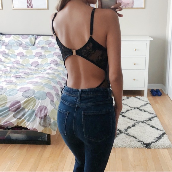 BELLA Black Lace Bodysuit - Picture 3 of 7